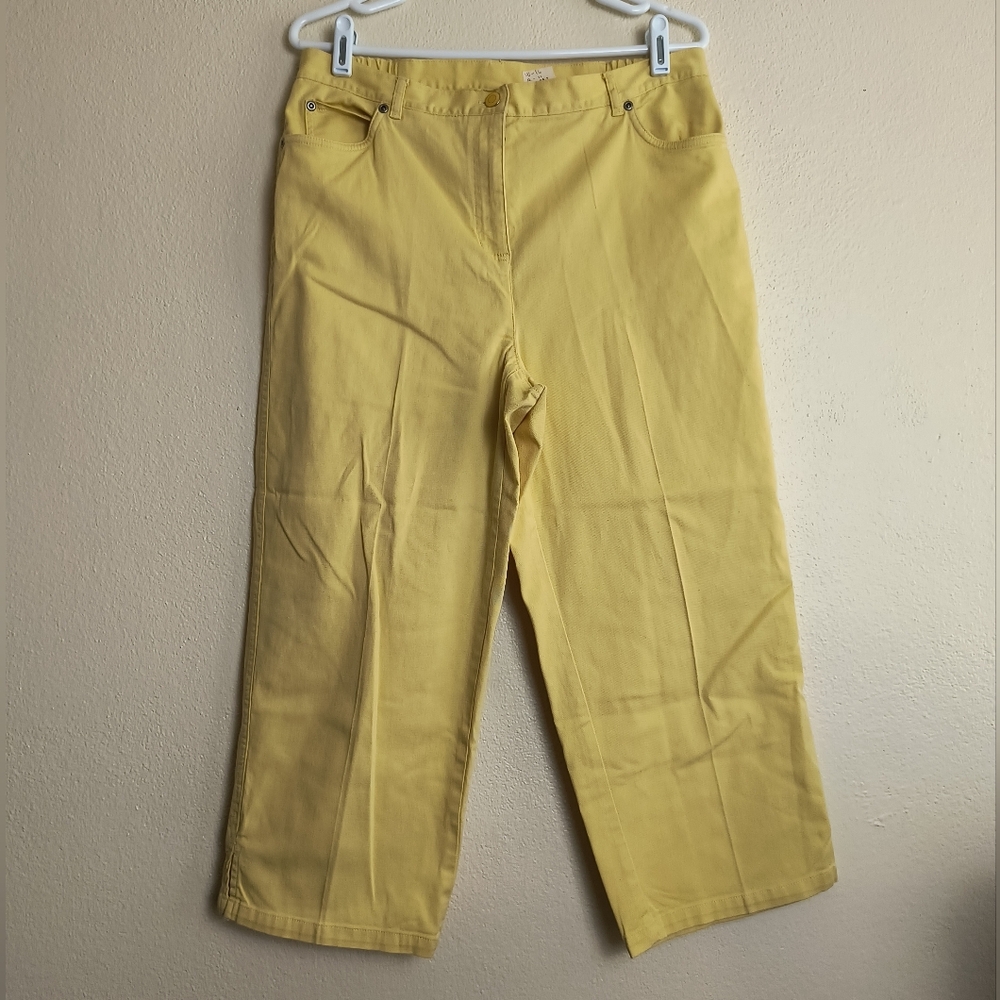 JM Collection 12 Light Yellow Capris Split Hem
